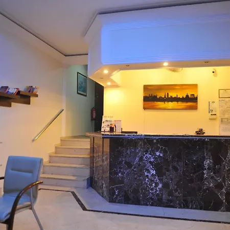 Ξενοδοχείο με διαμερίσματα Happy Homes